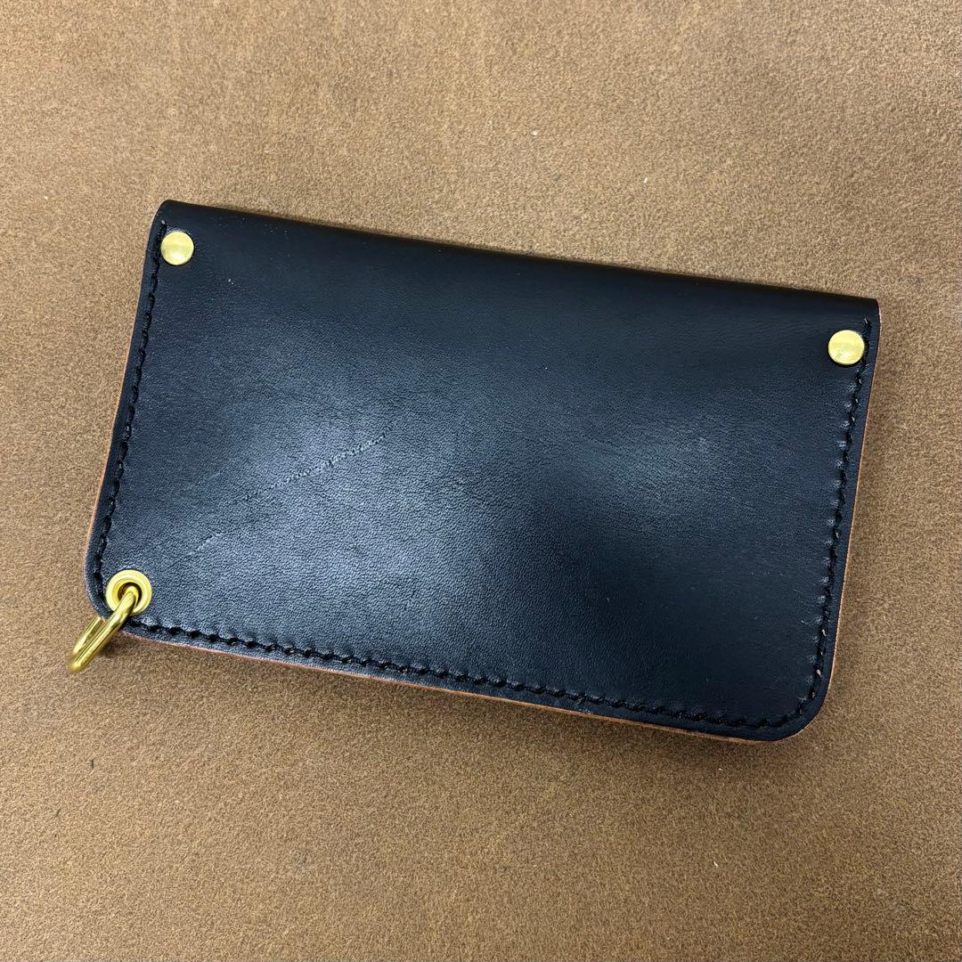 トラッカーウォレット　ミドル　黒　茶心　2層　薄型　栃木レザー