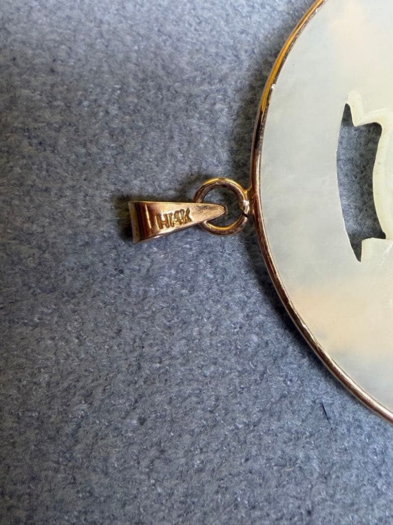 翡翠の鶴ペンダント 和田玉。14k金　　天然石　11.58g