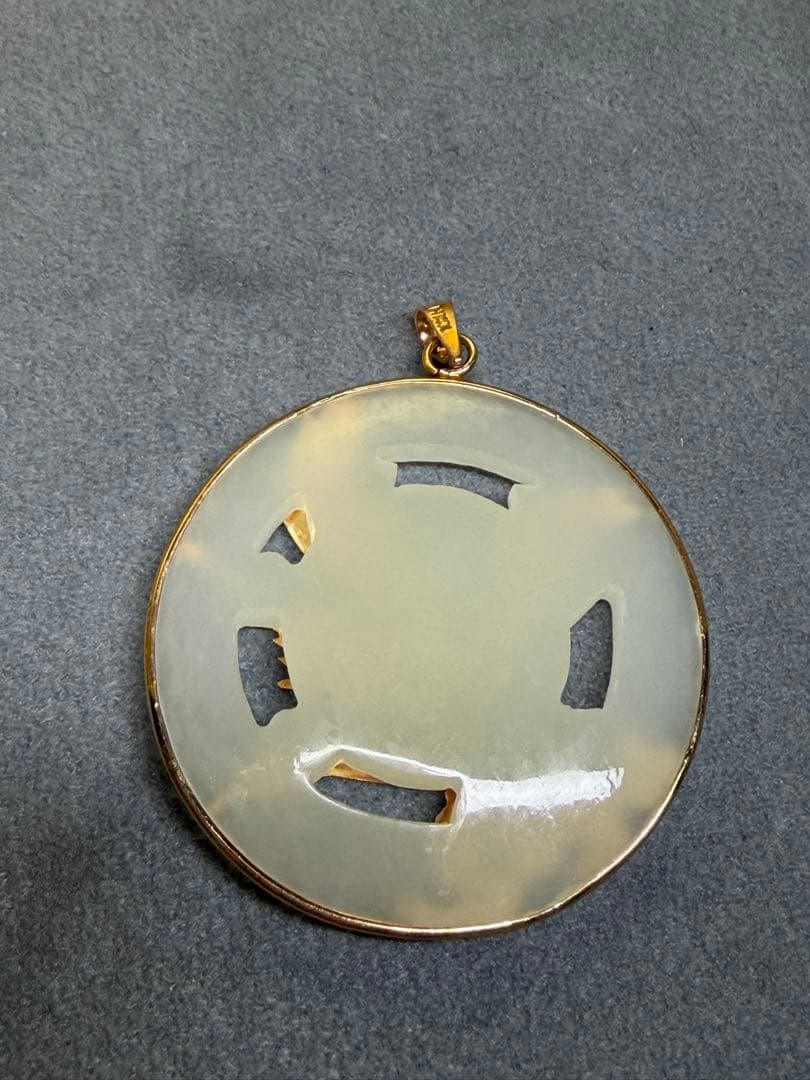 翡翠の鶴ペンダント 和田玉。14k金　　天然石　11.58g