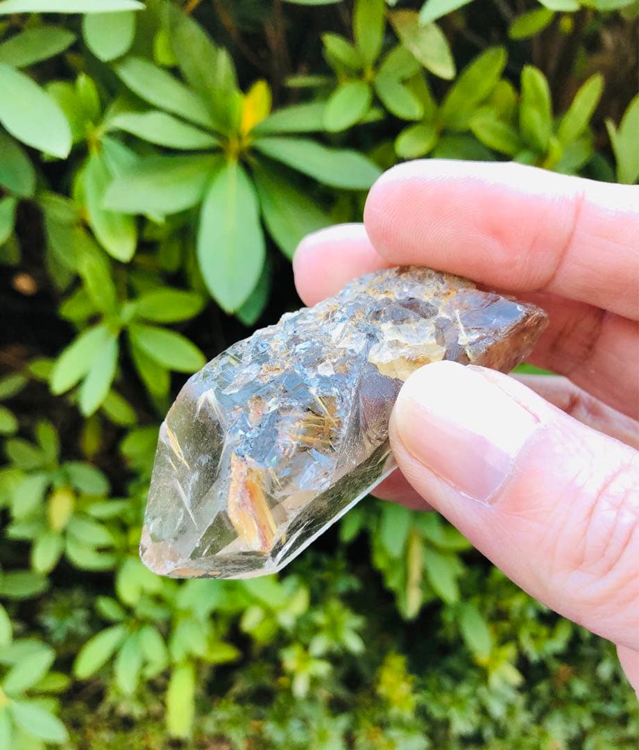 天然石ルチルクォーツ原石　針水晶ポイント型　ゴールデンルチルクォーツルースNo2