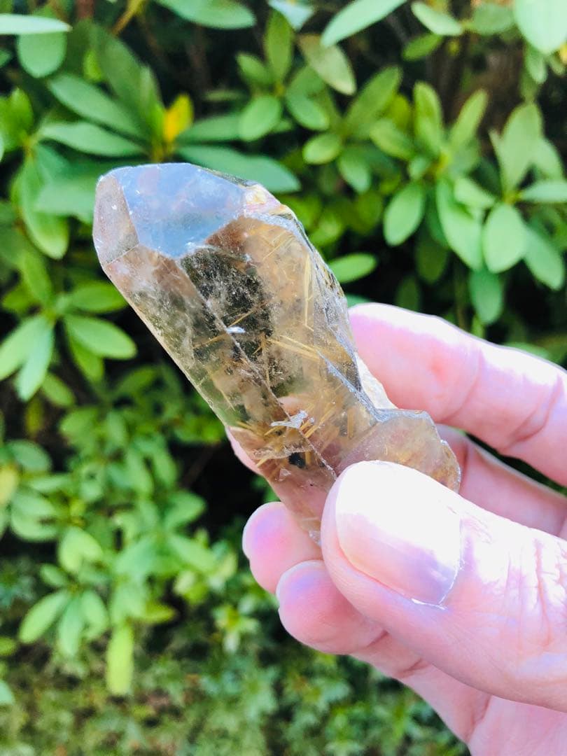 天然石ルチルクォーツ原石　針水晶ポイント型　ゴールデンルチルクォーツルースNo2