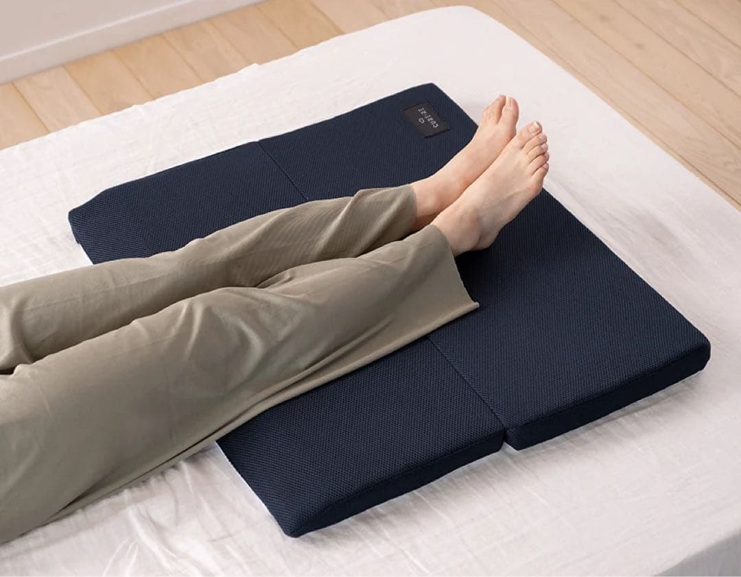 足枕　CURERE 整体枕　ASHI MAKURA