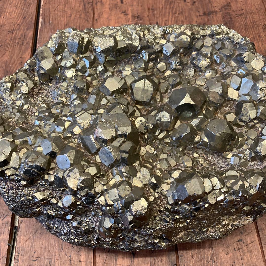 パワーストーン パイライト 黄鉄鉱 原石 鉱物 金運アップ 強運