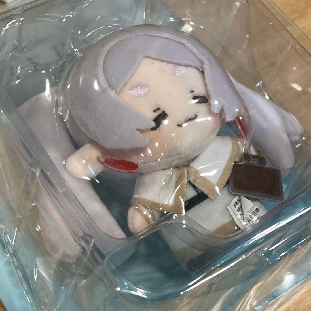 ☆海外限定 POPMART 葬送のフリーレン ぬいぐるみキーホルダー