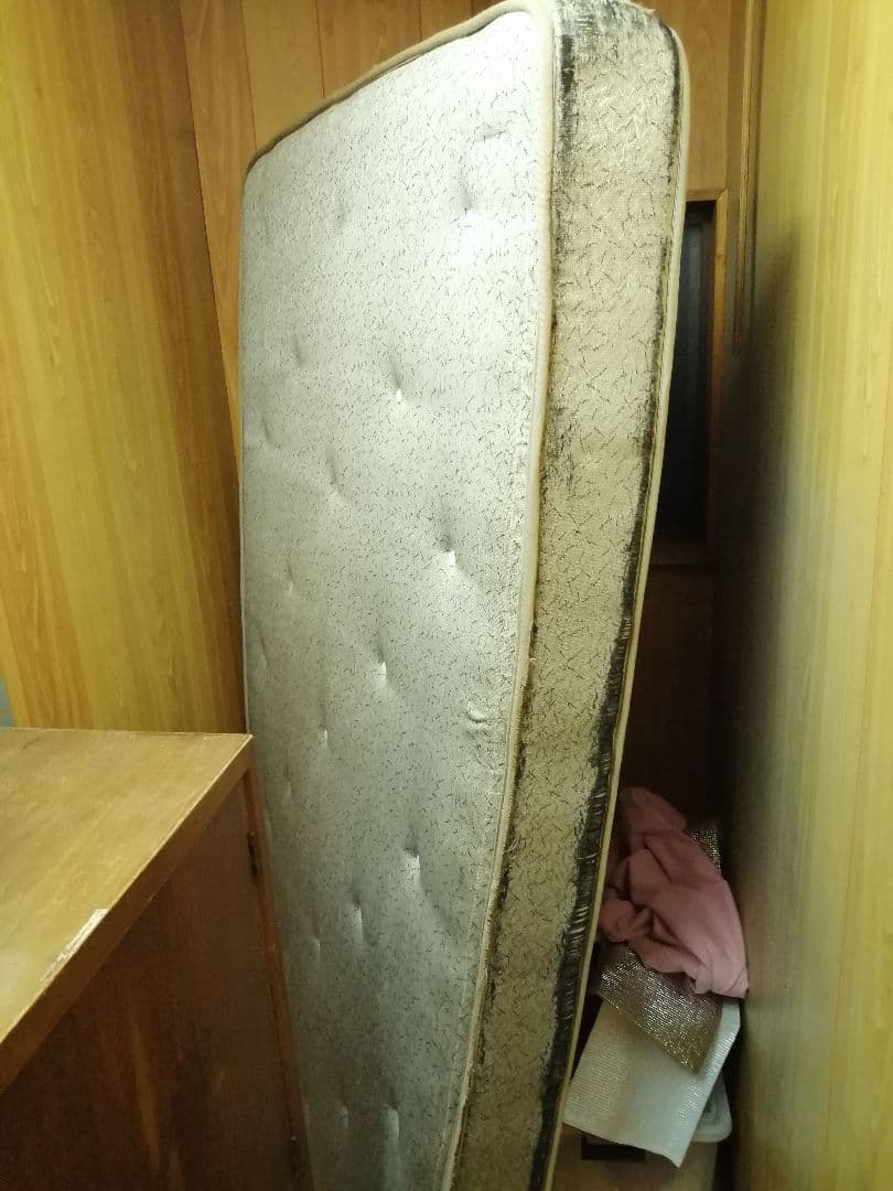 セミダブルマットレス