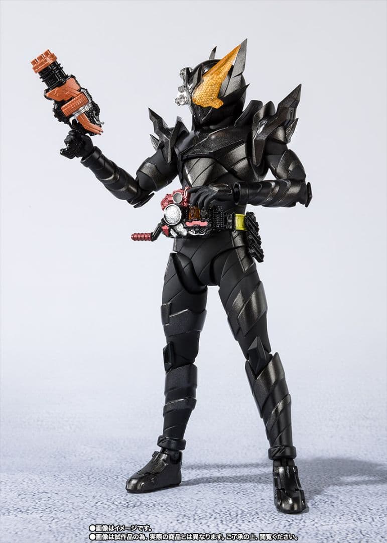 ☆新品 初版パッケージ☆ S.H.Figuarts 仮面ライダービルド ハザード