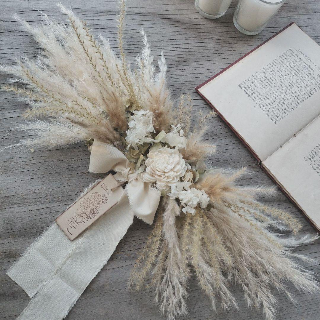 ベージュとモカ ドライフラワー横長スワッグ - メルカリ