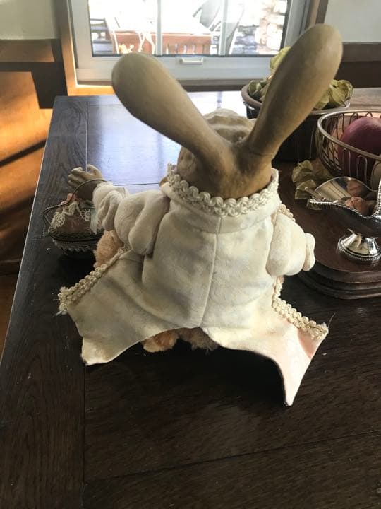 イギリス　うさぎの　アンティークドール