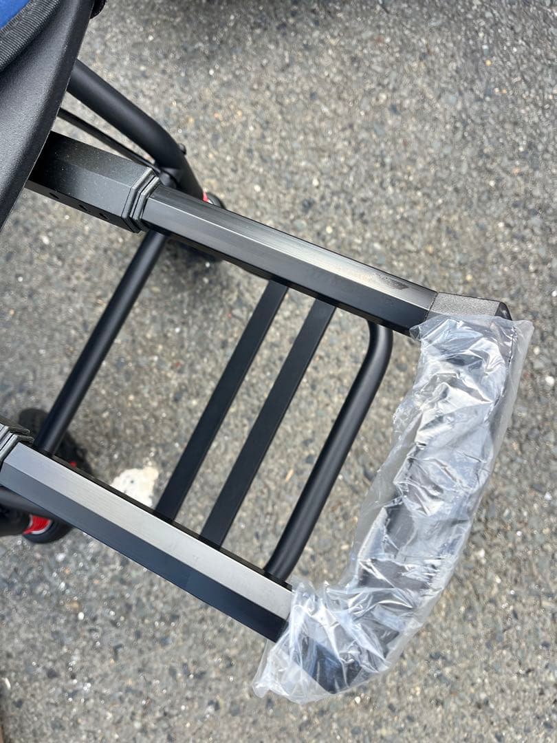 S4 千葉県鴨川　美品　折りたたみ介助用車椅子 Care Parents