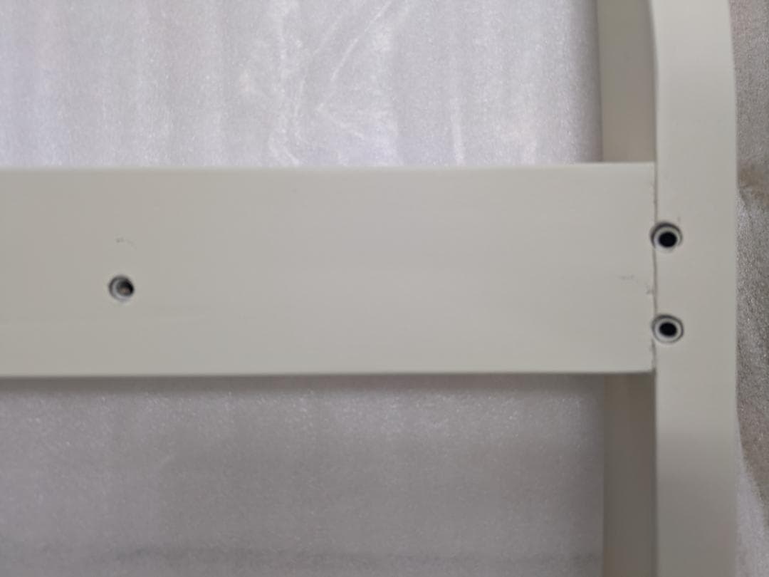 岩附 チェア IWC-303 アイボリー 背もたれにキズあり 椅子 いす