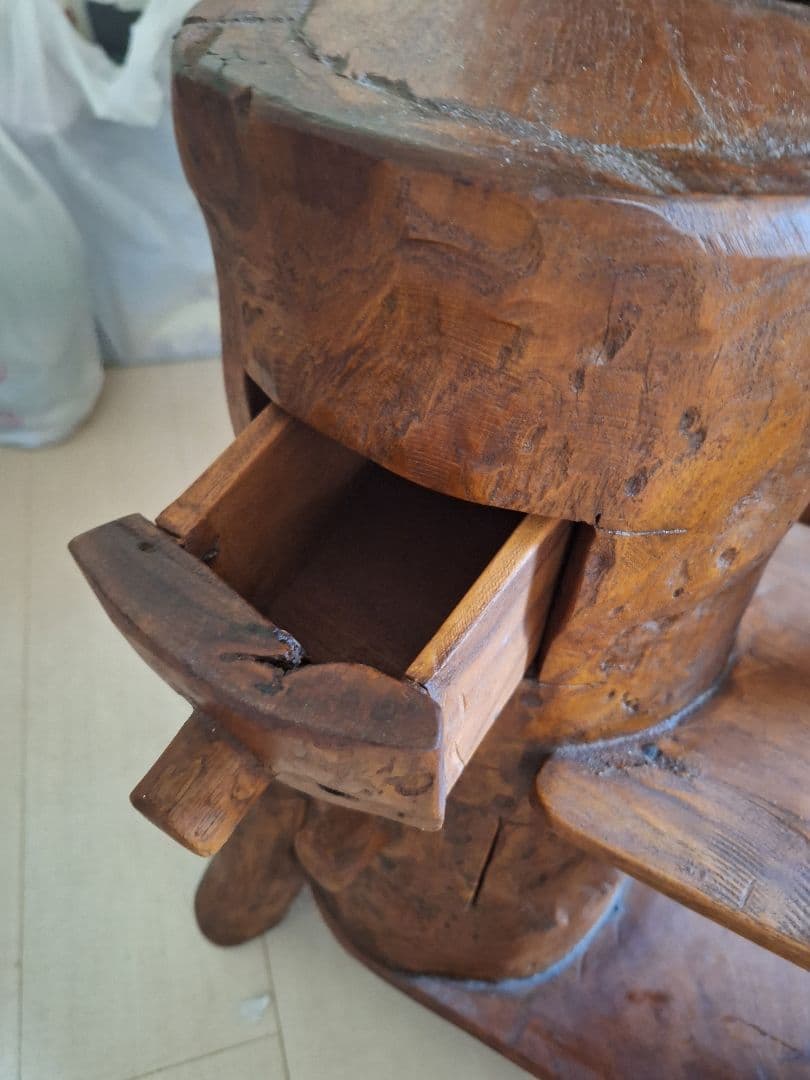 ★アジアン家具　ユニークデザイン 収納付き★