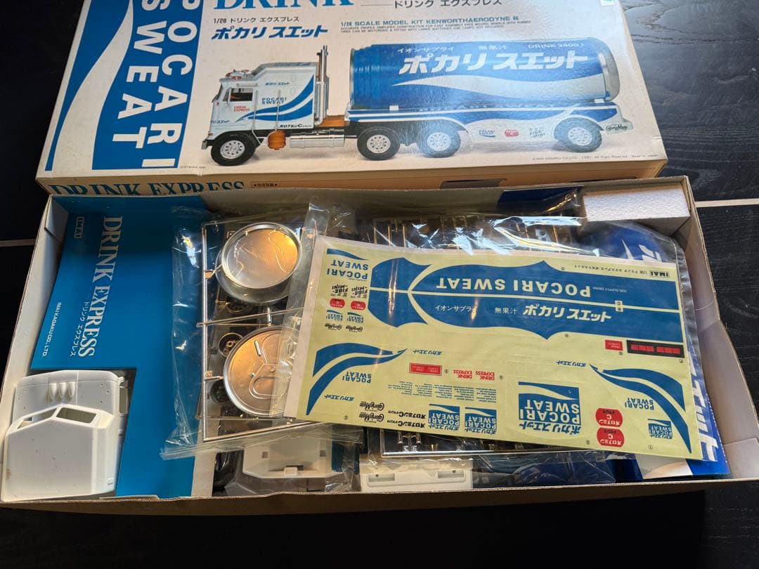 IMAI 1/28 ポカリスエット ドリンクエクスプレス プラモデル 未組立
