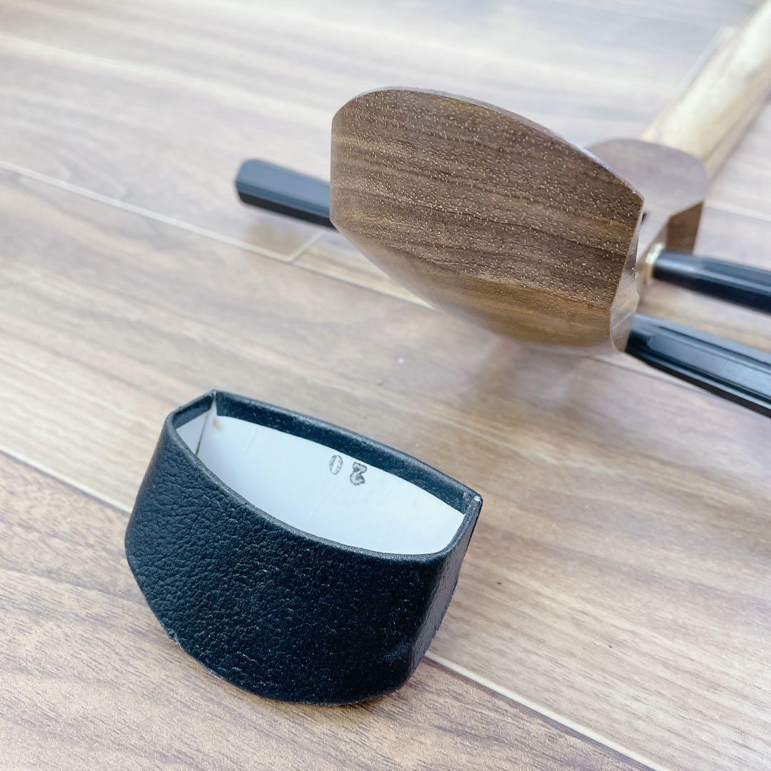 三味線 樫棹　細棹 犬皮 付属品多数 バチ付き