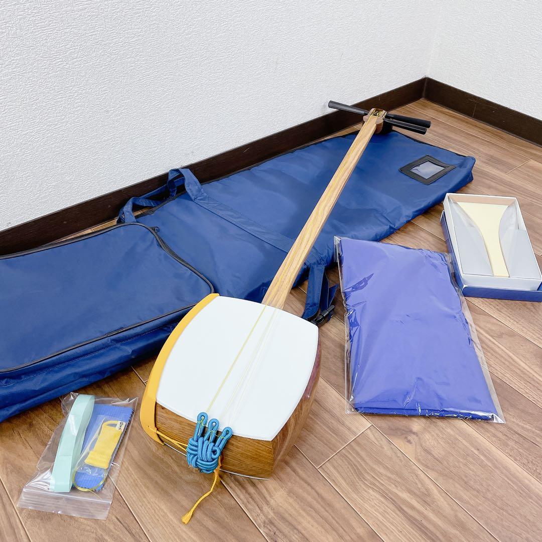 三味線 樫棹　細棹 犬皮 付属品多数 バチ付き