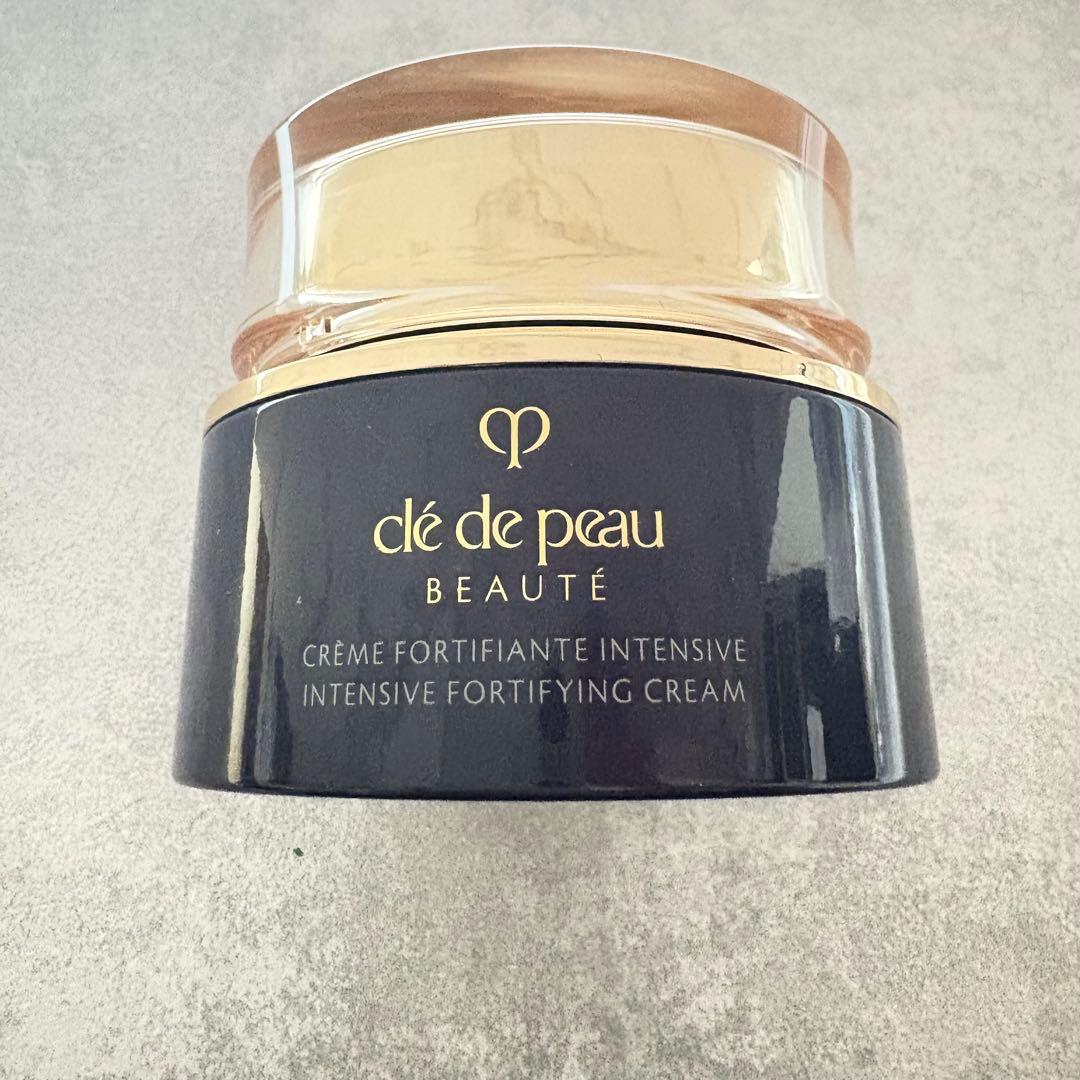 美品】クレ・ド・ポー ボーテ クレームアンタンシヴn 資生堂 夜用