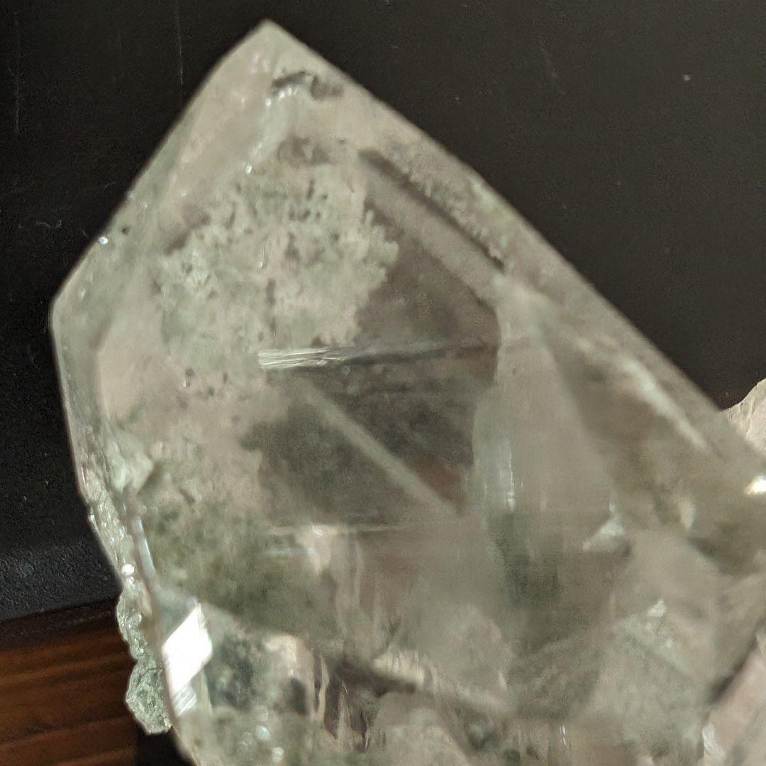 ファントム入り　マニハール産　水晶クラスター　A