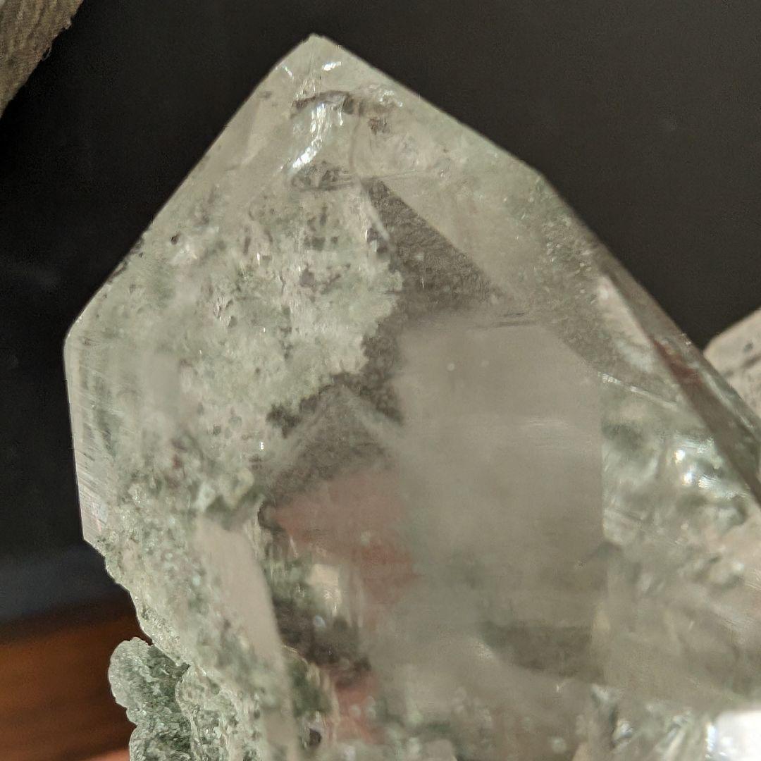 ファントム入り　マニハール産　水晶クラスター　A