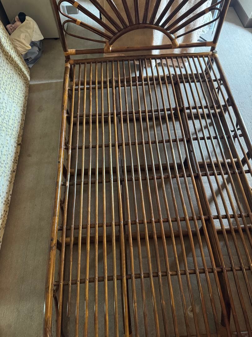 ☆希少☆ ラタン　セミダブルベッド　昭和レトロ　ヴィンテージ　アンティーク　籐