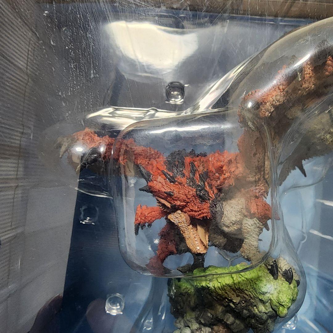 シ*ー様 2010初版 正規品 リオレウス クリエイターズモデル フィギュア