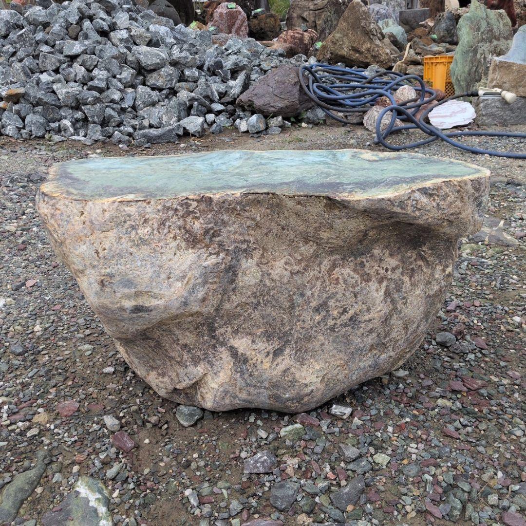 北海道産　日高翡翠　142キロ　庭石 石　石材　鑑賞石　庭　坪庭　翡翠
