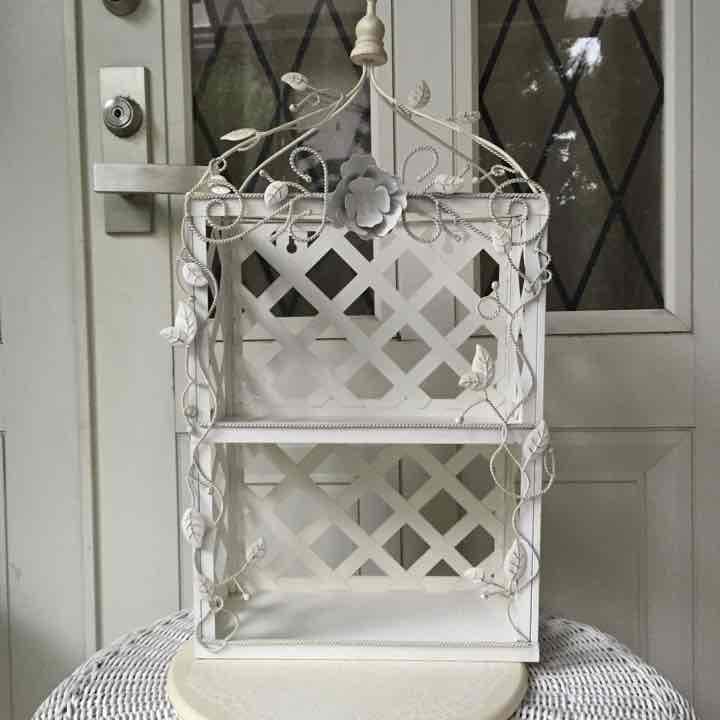 ❤︎ホワイトローズシェルフ❤︎薔薇雑貨❤︎フレンチカントリー❤︎