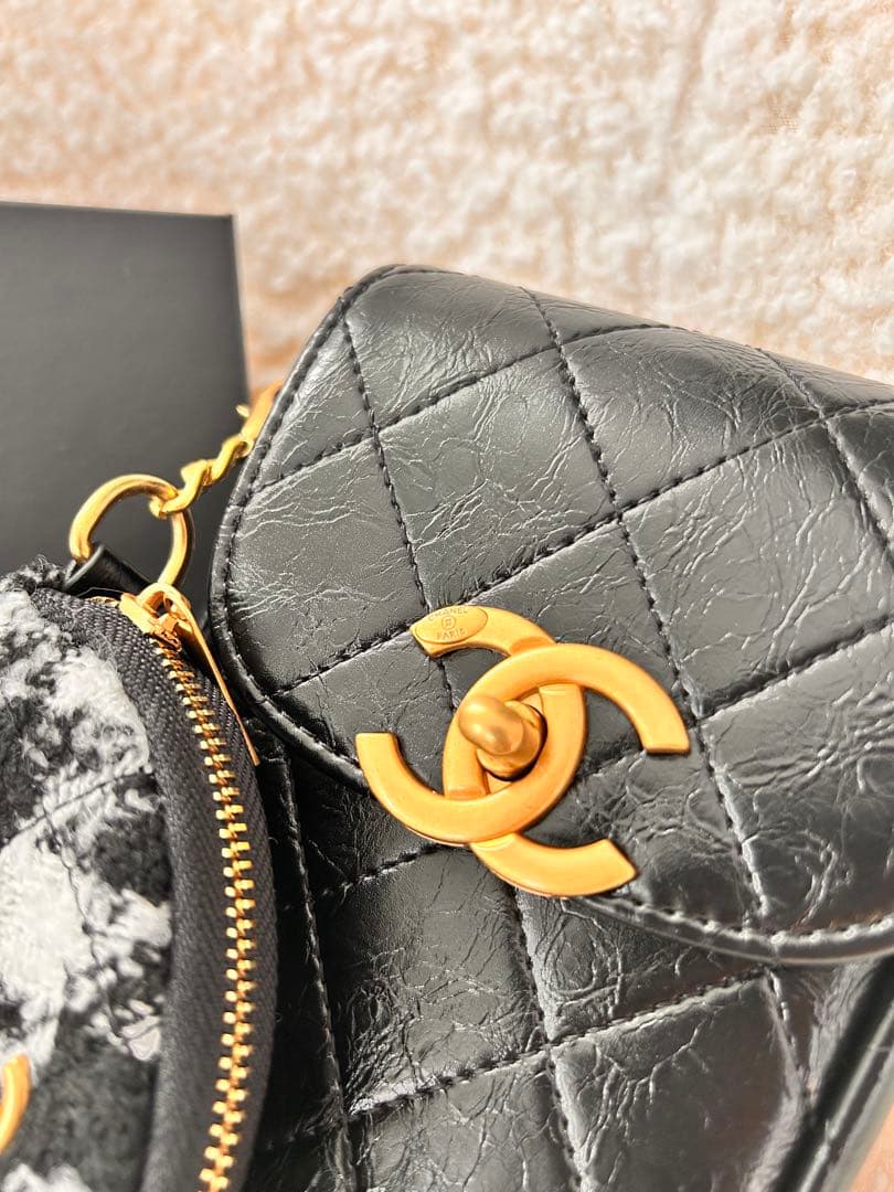 CHANEL ノベルティ 携帯ポシェット 千鳥格子 - メルカリ