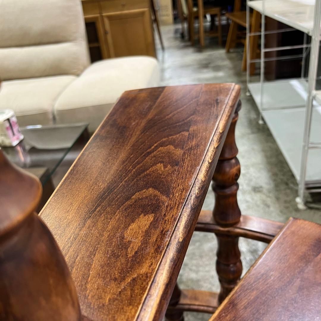 螺旋階段　飾り棚　イタリー　アンティーク