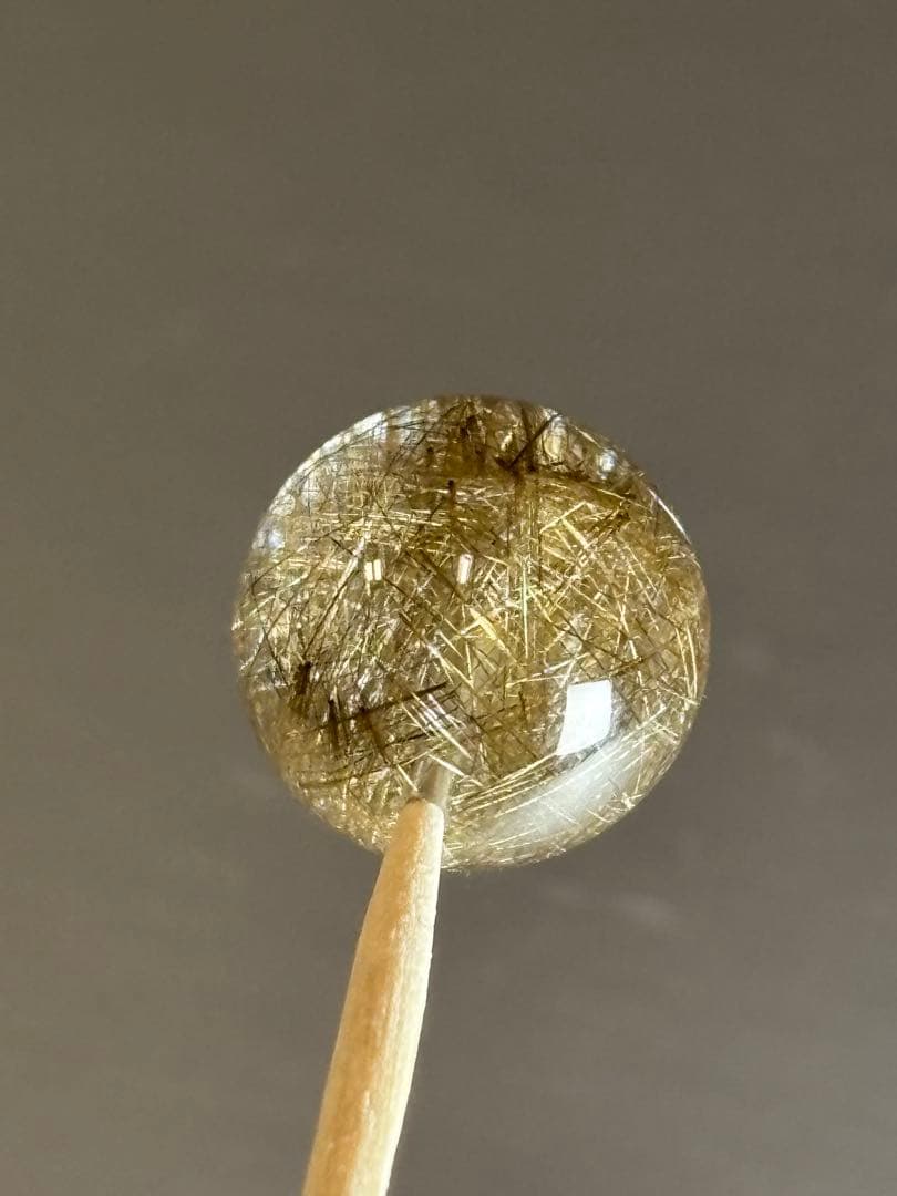 シルバールチル　粒　14.1mm トップクオリティ　水晶透明　貫通穴あり　パーツ