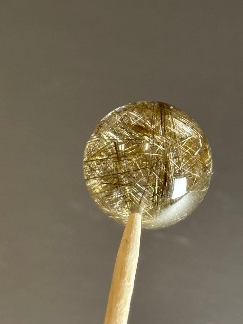 シルバールチル　粒　14.1mm トップクオリティ　水晶透明　貫通穴あり　パーツ