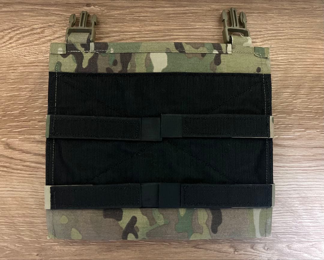 実物 美品 C2R FAST マガジンポーチ (フロントポーチ)ロープロファイル