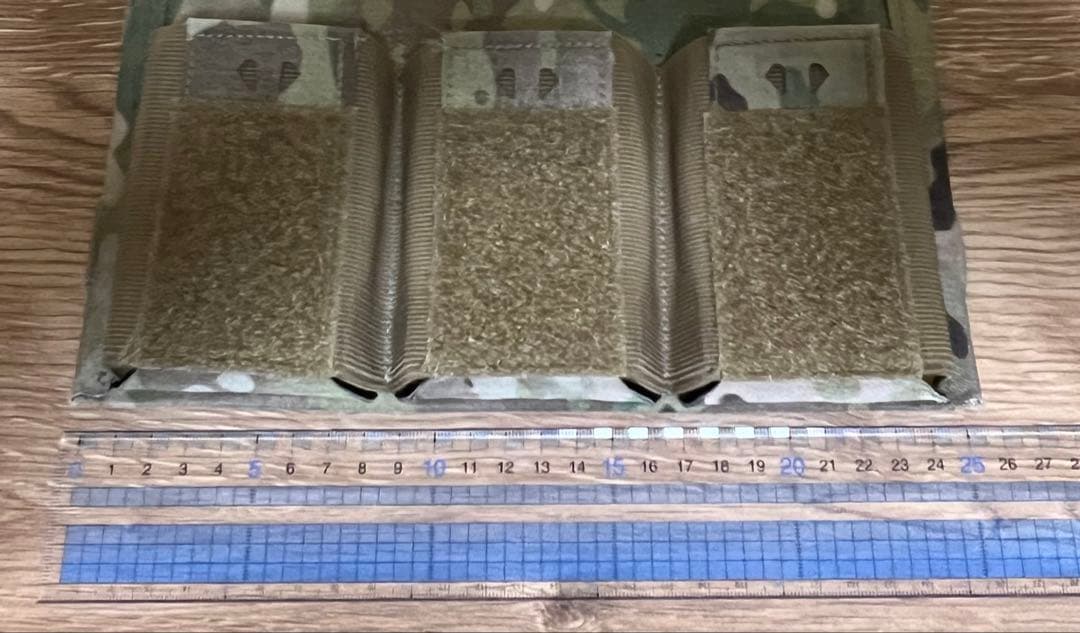 実物 美品 C2R FAST マガジンポーチ (フロントポーチ)ロープロファイル