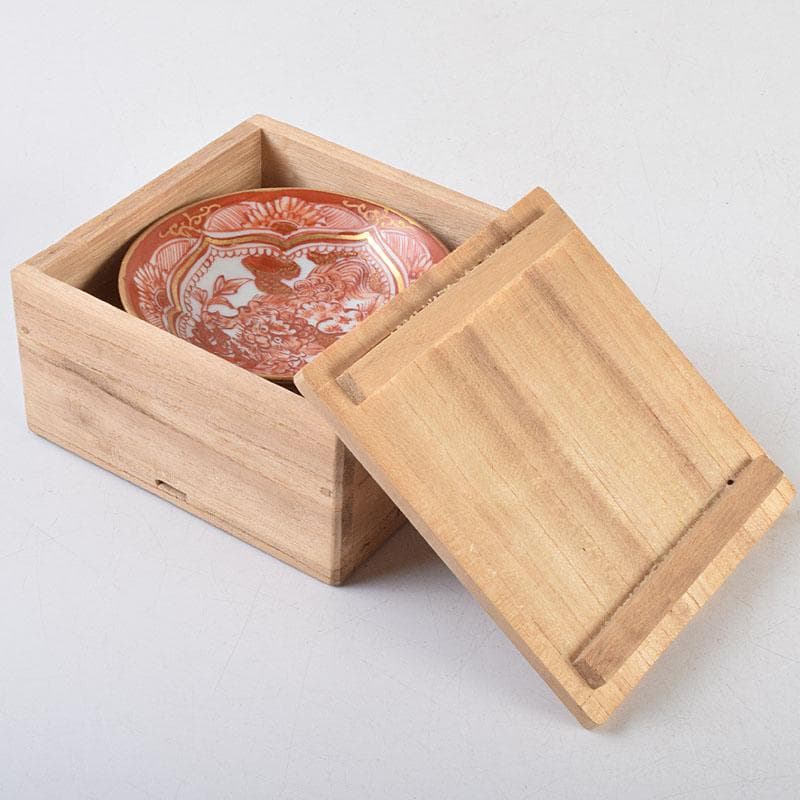 九谷焼 九谷八郎手 赤絵 神獣文 盃 ぐい呑 時代箱 M R9174 - メルカリ