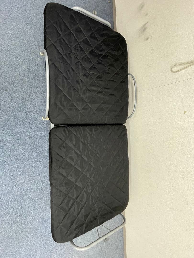 折りたたみ式ベット