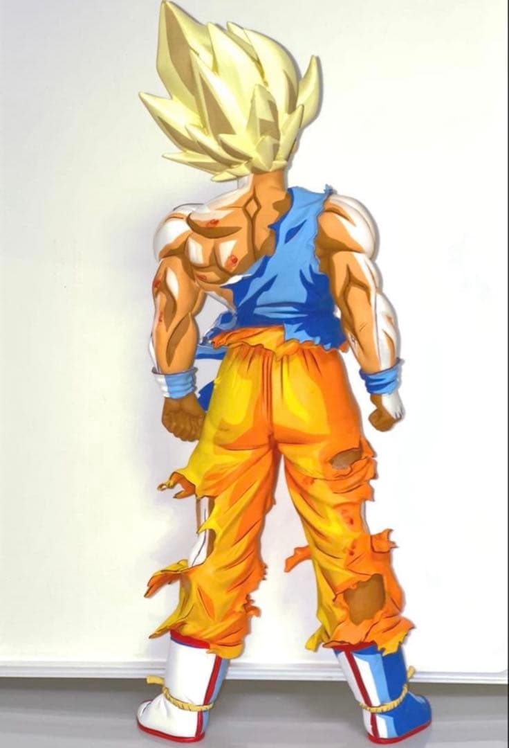 ヨ*ン様 ドラゴンボールフィギュア 伝説の超サイヤ人 孫悟空 リペイント 二次元