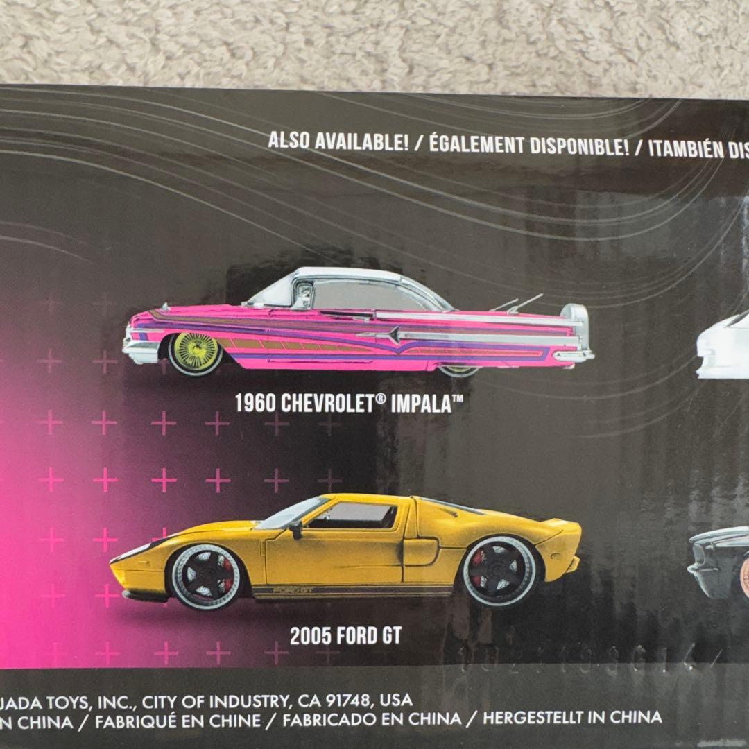 ジャダトイズ ピンクスリップ 1960 シボレー インパラ ローライダ jada