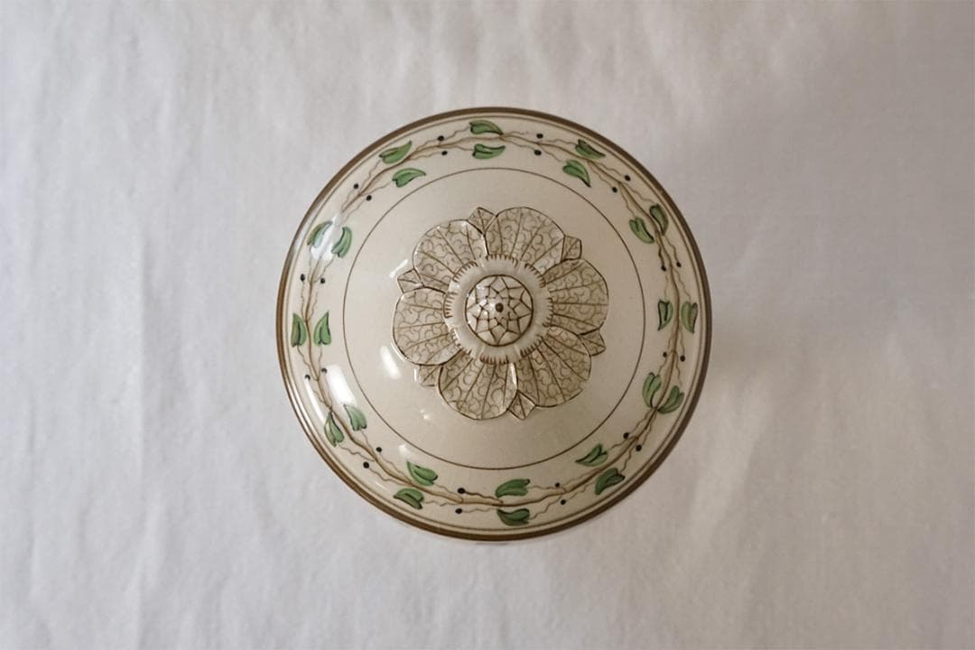 イギリスアンティーク　ウェッジウッド　英国陶器　クリームウェア　蓋付き　ポット