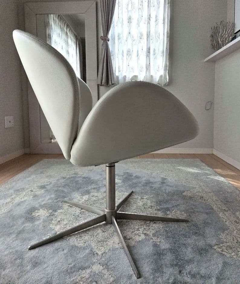 ボーコンセプトBoConcept　リビングチェア　ラウンジチェア　本革