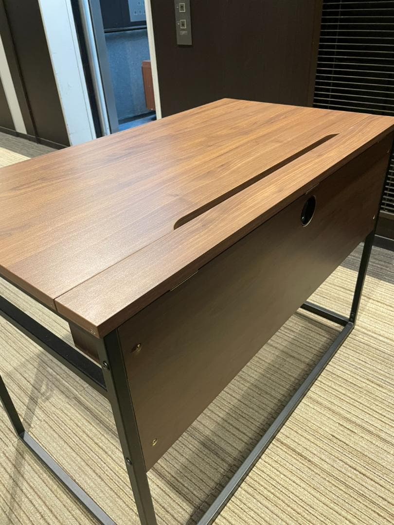 【福岡市限定】【展示品・未使用品】パソコンデスクデスク ワークデスク タップ収納