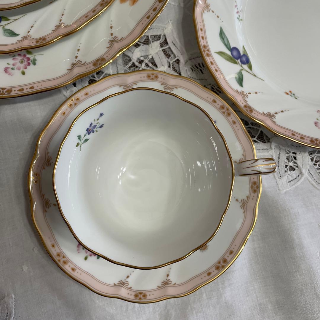 ノリタケ　ダイヤモンドコレクション　メゾンフルール　カップ＆ソーサー　プレート