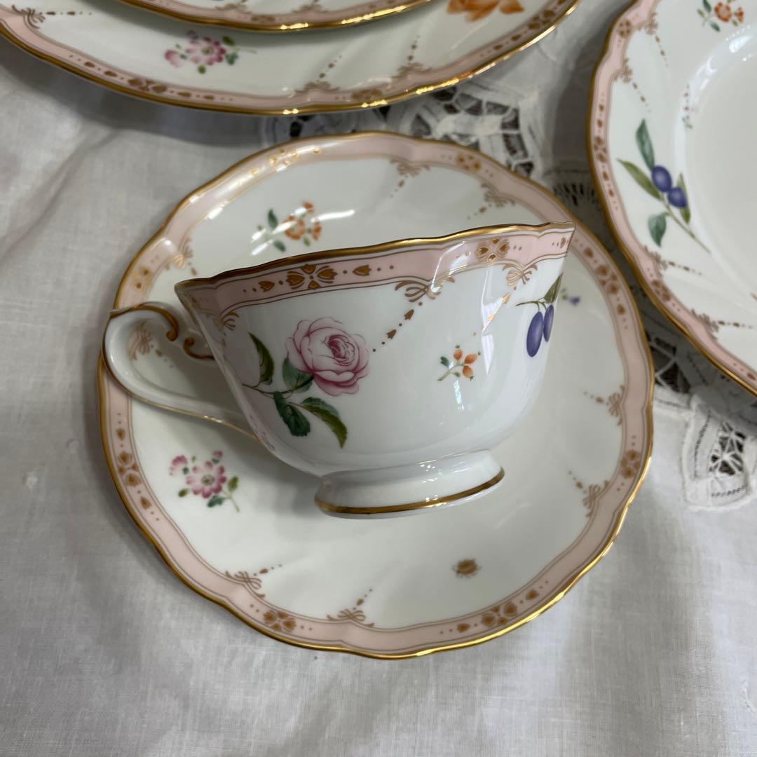 ノリタケ　ダイヤモンドコレクション　メゾンフルール　カップ＆ソーサー　プレート