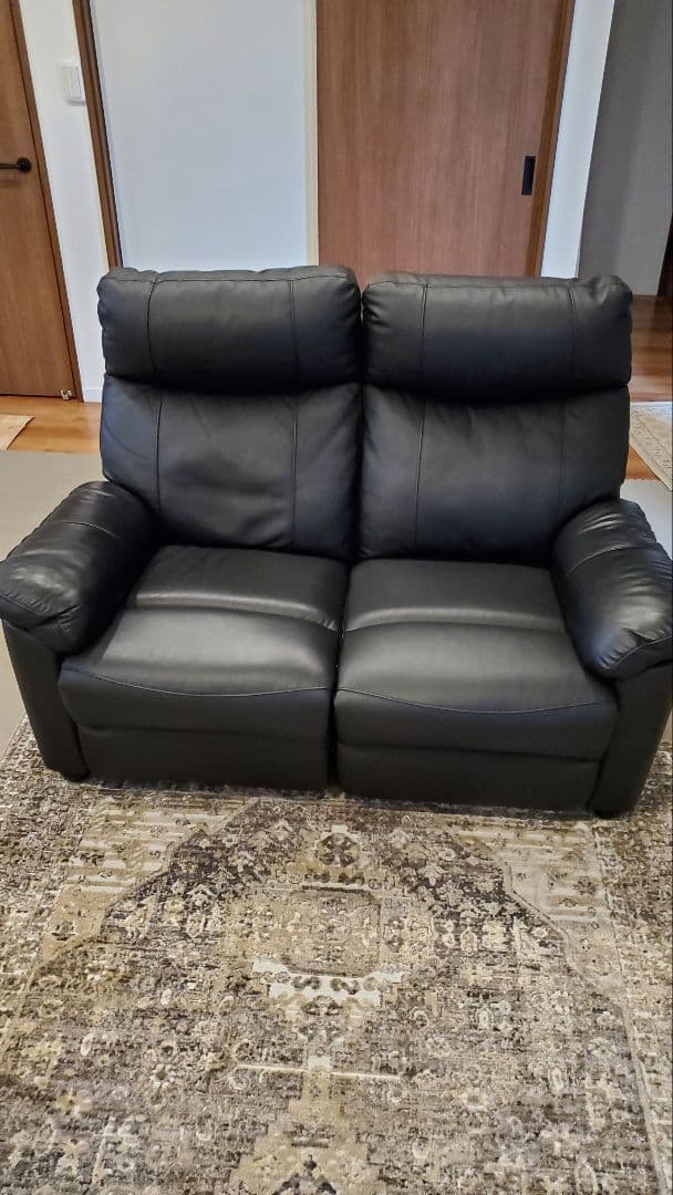 よし様　ニトリ　グラッゼ電動リクライニング　2人掛けソファ　 黒