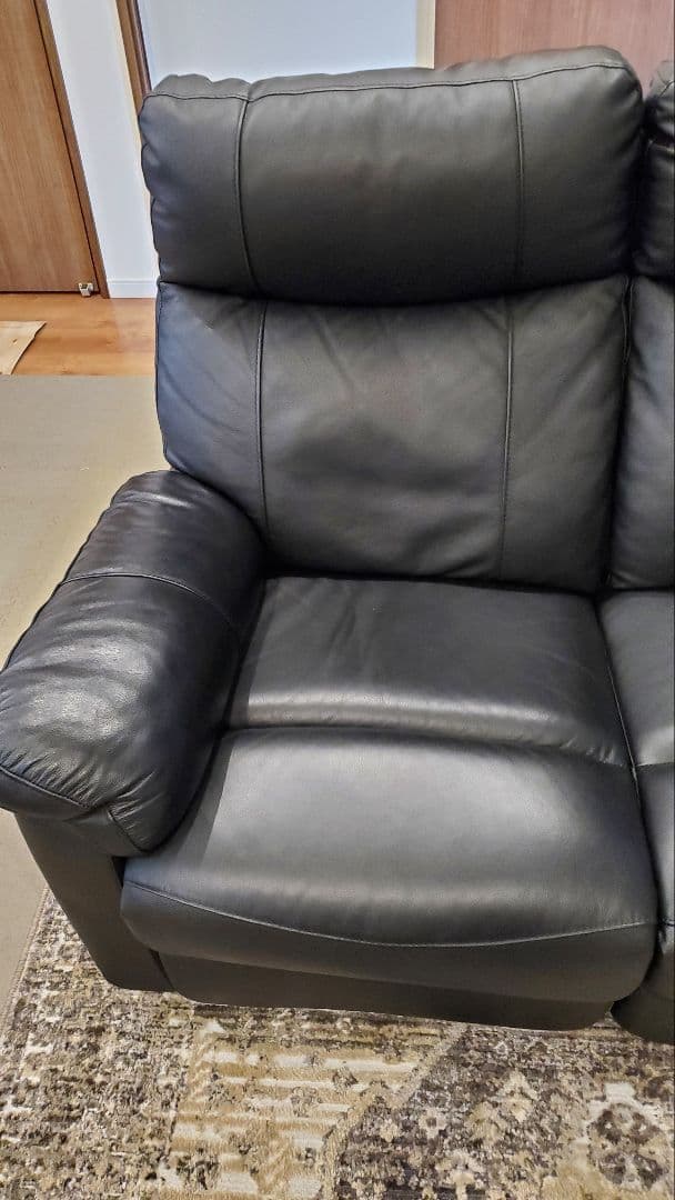 よし様　ニトリ　グラッゼ電動リクライニング　2人掛けソファ　 黒