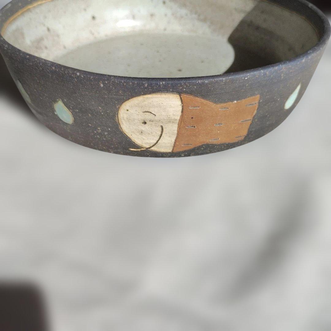 長田恵　ケース　猫　笠間焼　蓋物