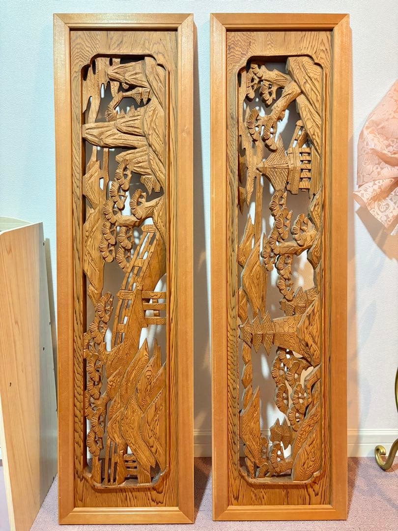 手彫り　欄間　一対
