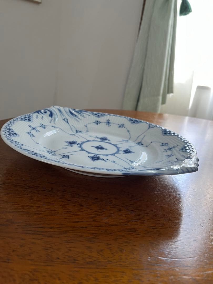 美品　ロイヤルコペンハーゲンブルーフルーテッドハーフレースディッシュ