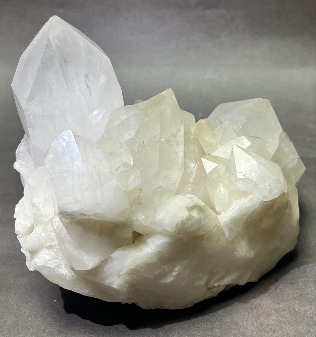 ブラジル産　水晶クラスター　1.3kg