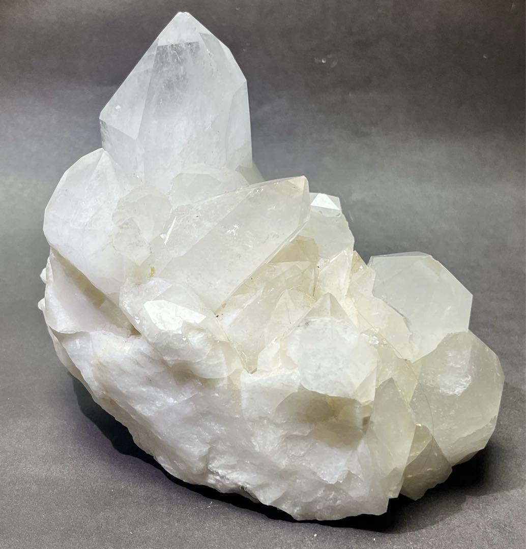 ブラジル産　水晶クラスター　1.3kg