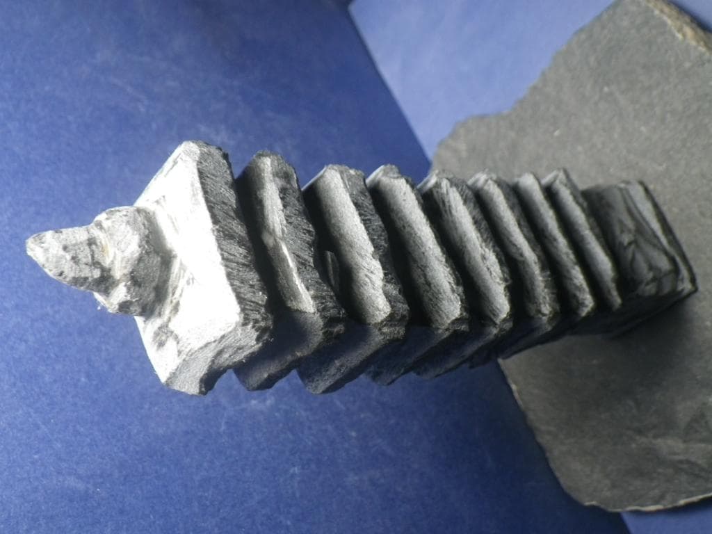 サヌカイト　盆栽観賞石　２３０１１６