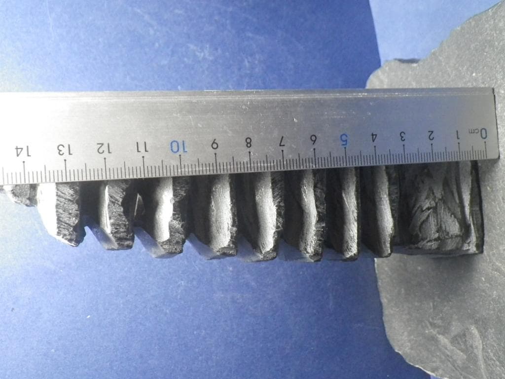 サヌカイト　盆栽観賞石　２３０１１６