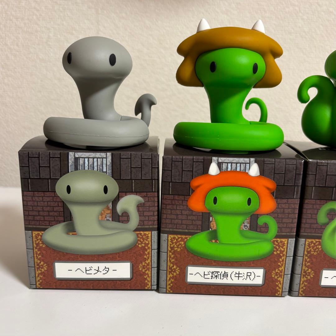 ヘビの命×牛沢 ラバーマスコット - メルカリ